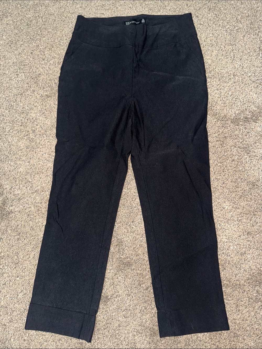 New York & Company  Black Stretch Dress pull on Pants ankle/cropped fit